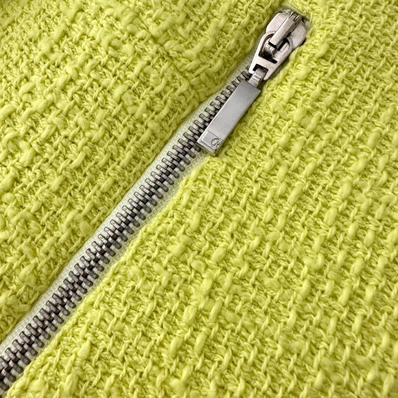 Zara XS jacket. Excellent condition. Petite fit. Neon yellow! Gorgeous. - Picture 4 of 4